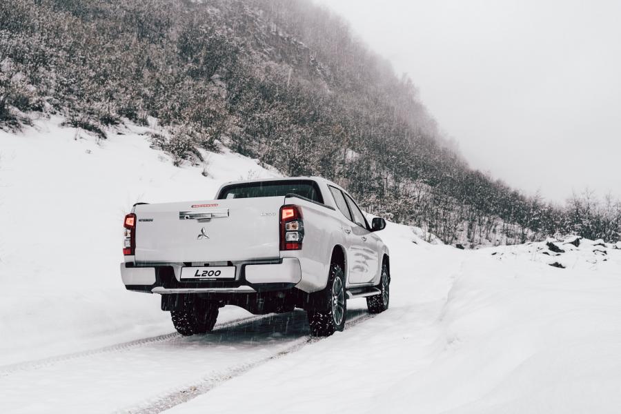  Mitsubishi L200 Double Cab 2019 года  (CIS) (фото 17 из 40)